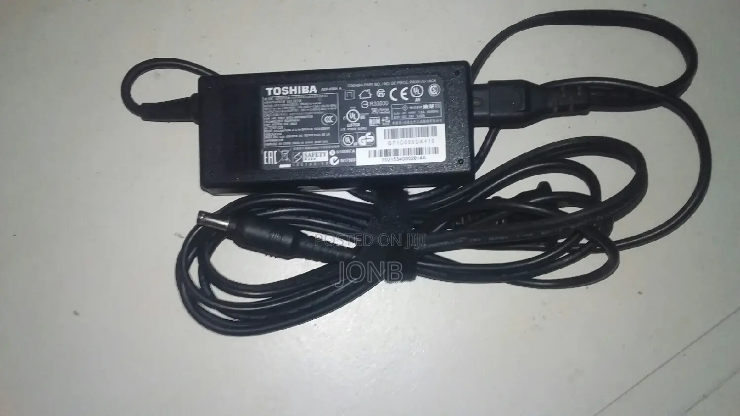Toshiba 65w Laptop Charger