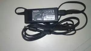 Toshiba 65w Laptop Charger