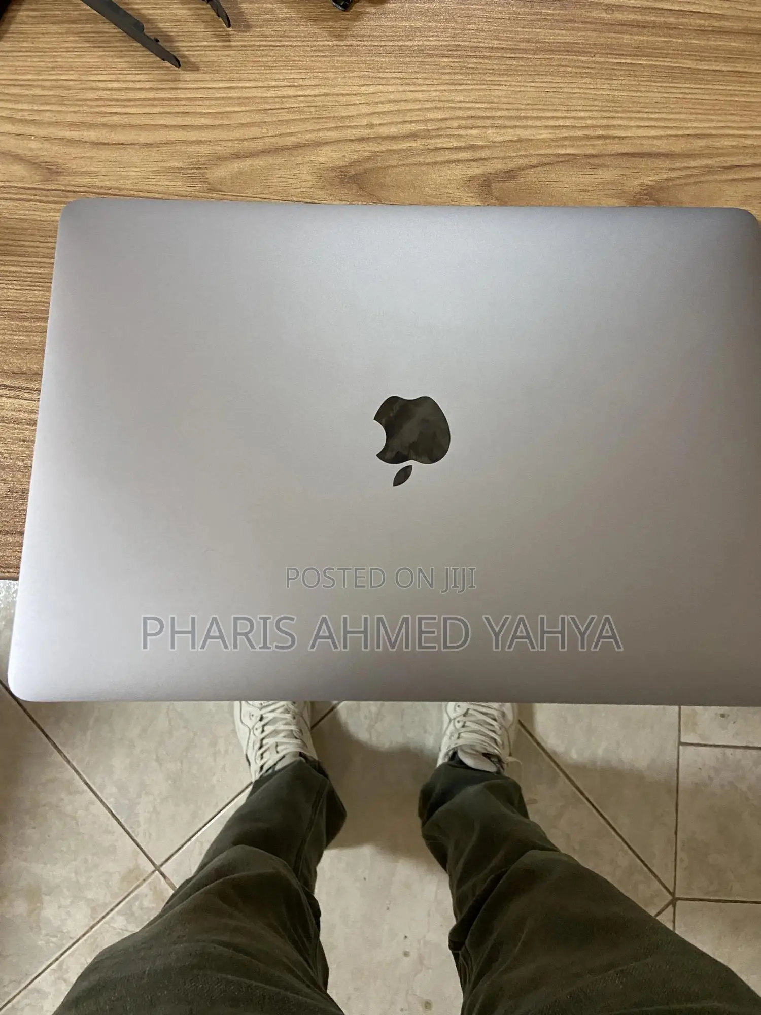 New Laptop Apple MacBook Pro 2022 M2 8GB Apple M2 eMMC 512GB