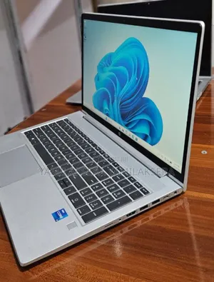 New Laptop HP ProBook 450 G8 16GB Intel Core i7 SSD 256GB