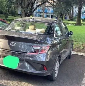 Hyundai I10 2022 Gray
