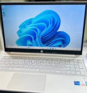 New Laptop HP Pavilion 15 8GB Intel Core i5 SSD 512GB