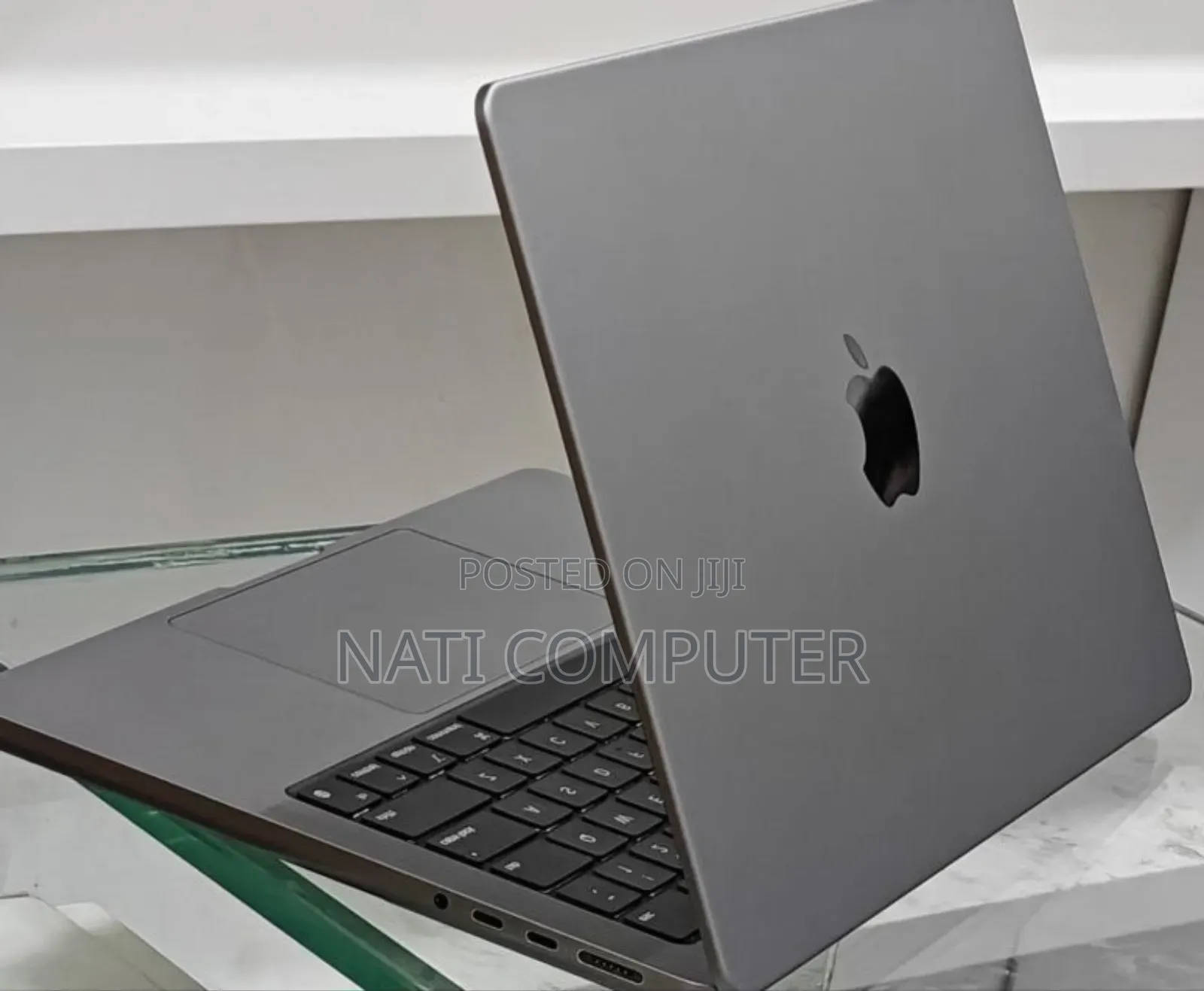 New Laptop Apple MacBook Pro 2023 M3 14-inch 8GB Apple M3 Pro SSD 512GB