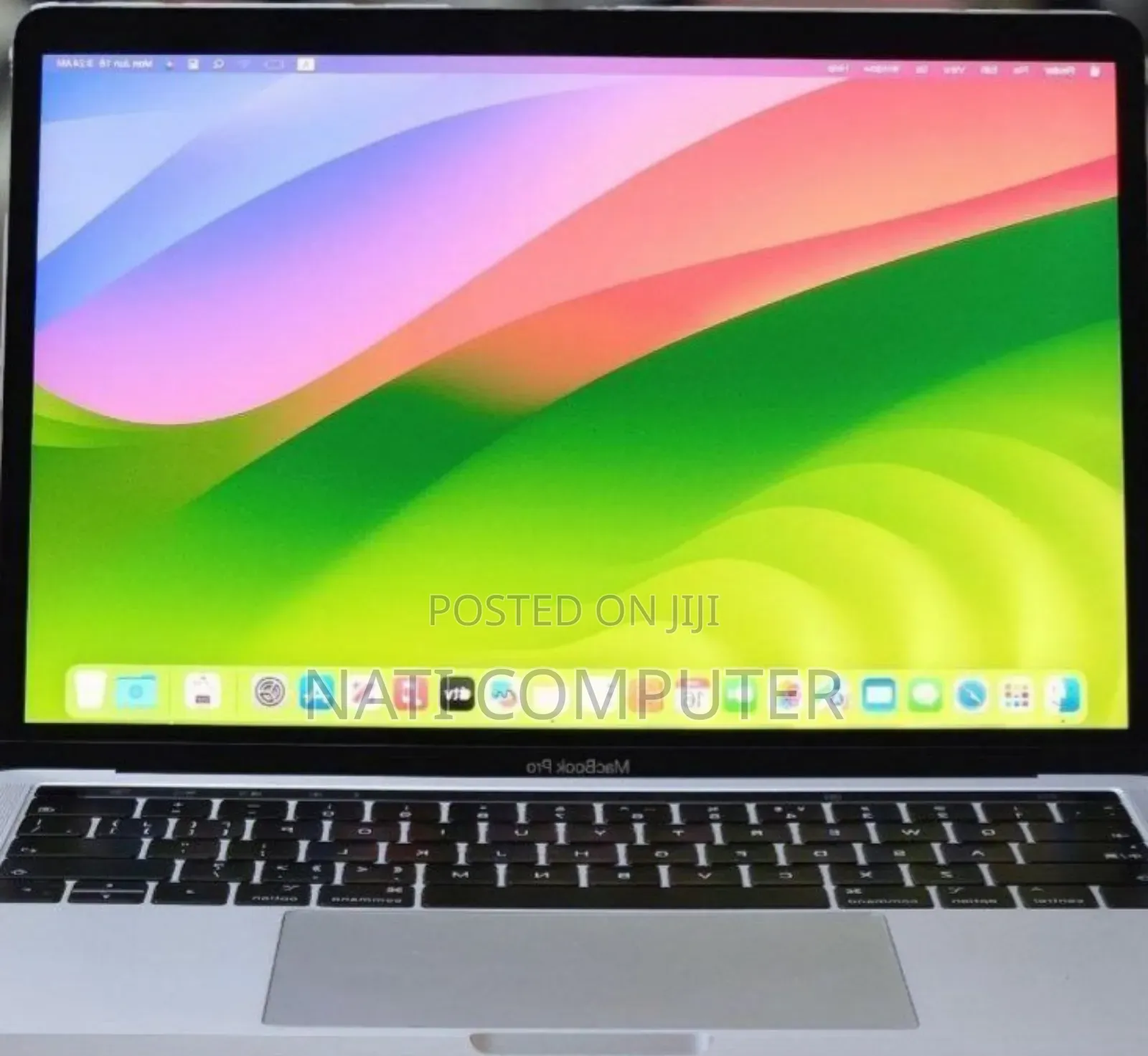 New Laptop Apple MacBook Pro 2018 8GB Intel Core i5 SSD 256GB