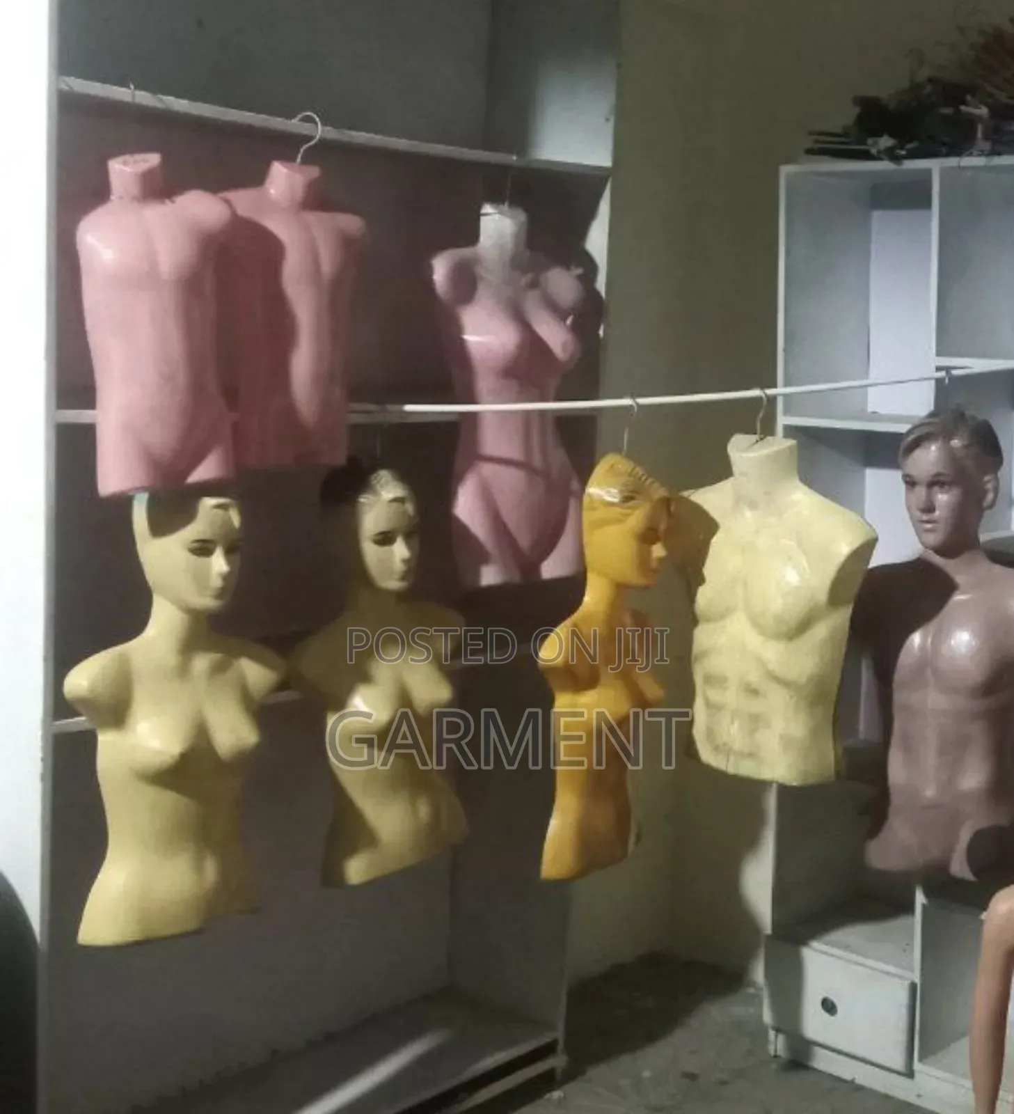 Display/ አሻንጉሊት