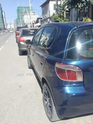 Toyota Vitz 2000 Beige