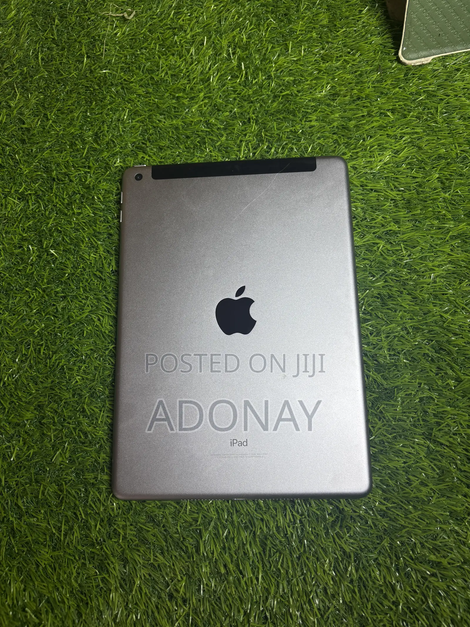 Apple iPad 9.7 128 GB Gray