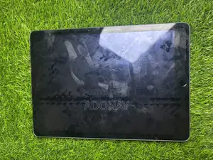 Apple iPad 9.7 128 GB Gray