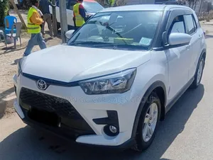 Toyota Raize 2023 White