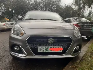 Suzuki Dzire 2022 Silver