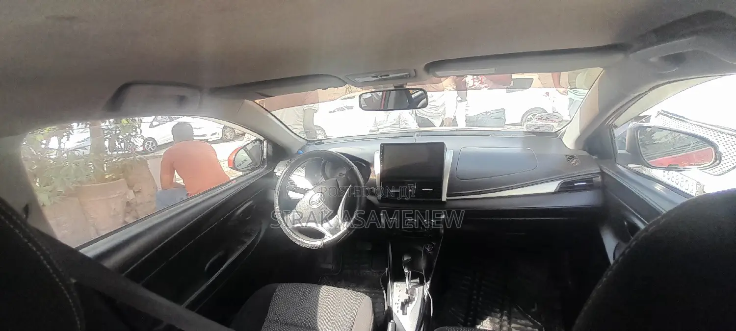 Suzuki Dzire 2022 Silver