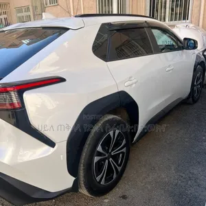 Toyota bZ4X 2023 White