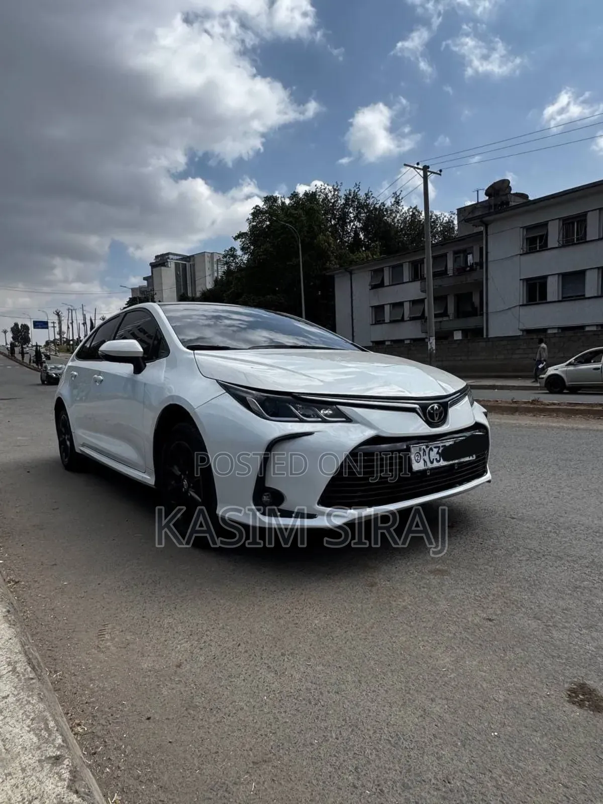 Toyota Corolla LE 2022 White