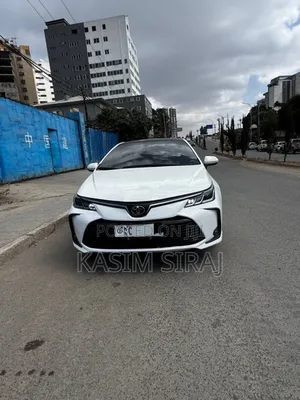 Toyota Corolla LE 2022 White
