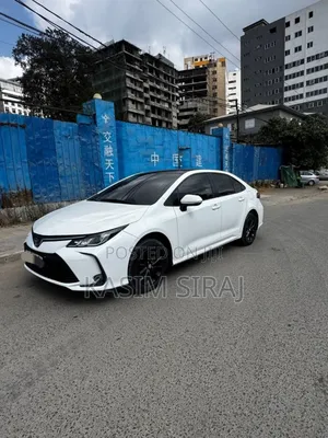 Toyota Corolla LE 2022 White