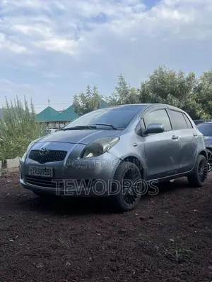 Toyota Yaris 1.0 2006 Gray