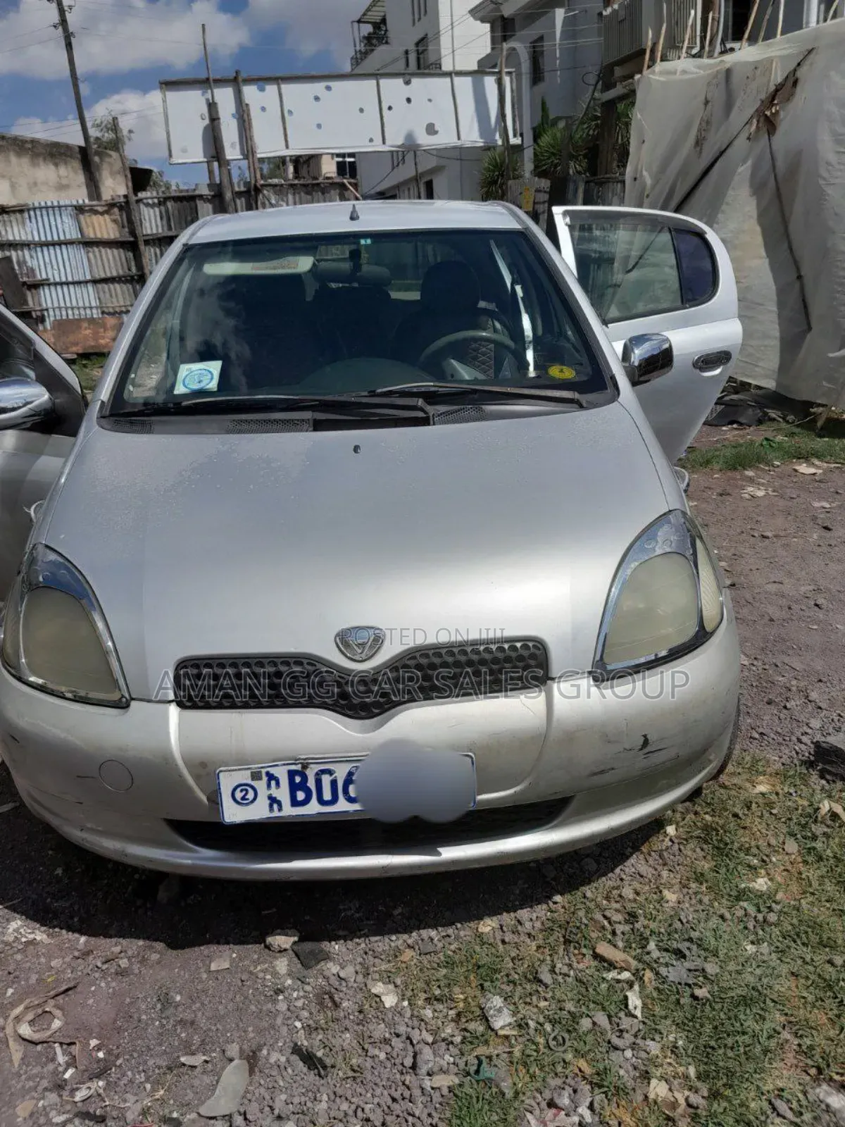 Toyota Vitz 2001 Silver