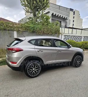 Hyundai Tucson 2018 Ivory