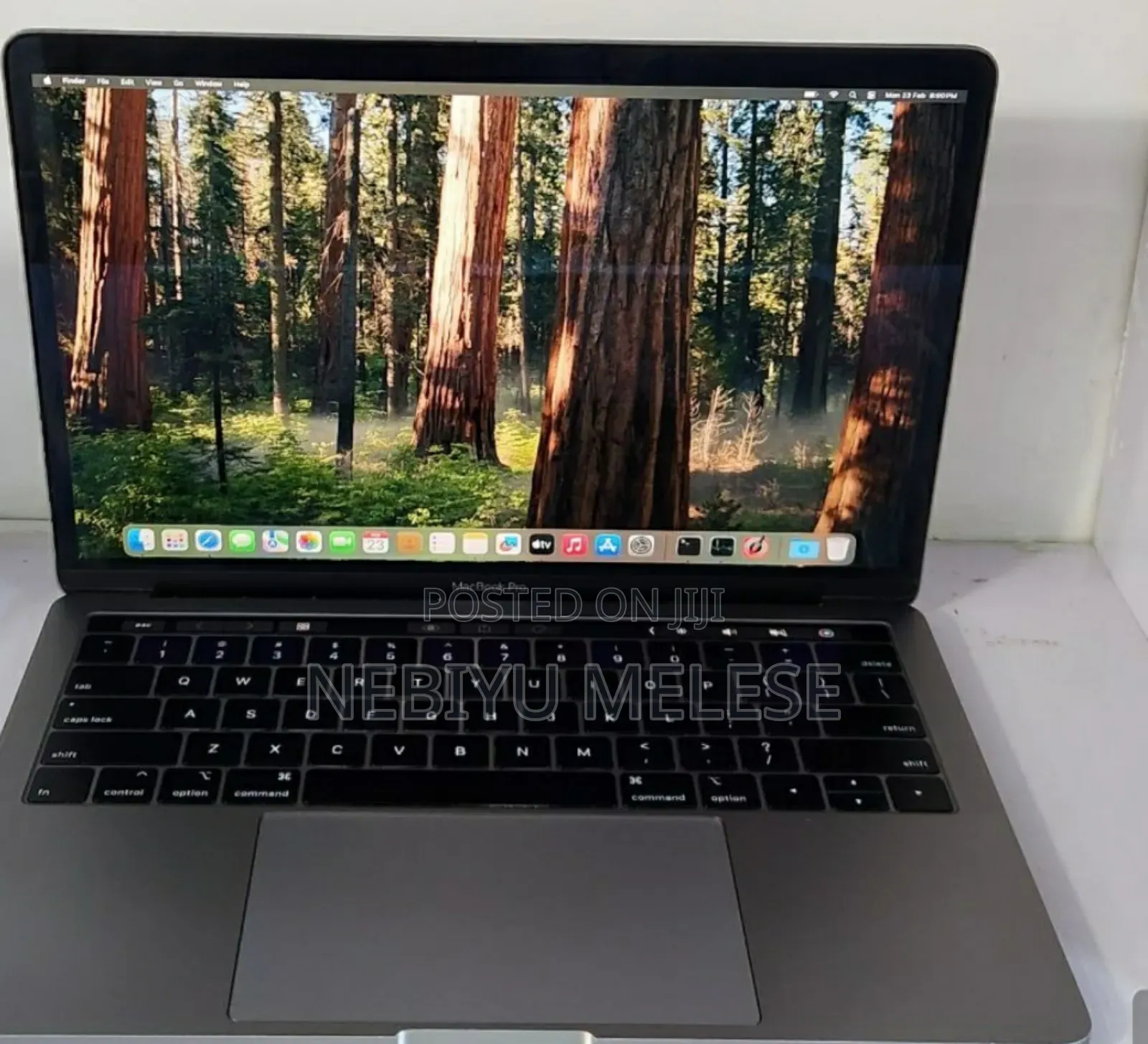 New Laptop Apple MacBook Pro 2019 8GB Intel Core i5 SSD 256GB