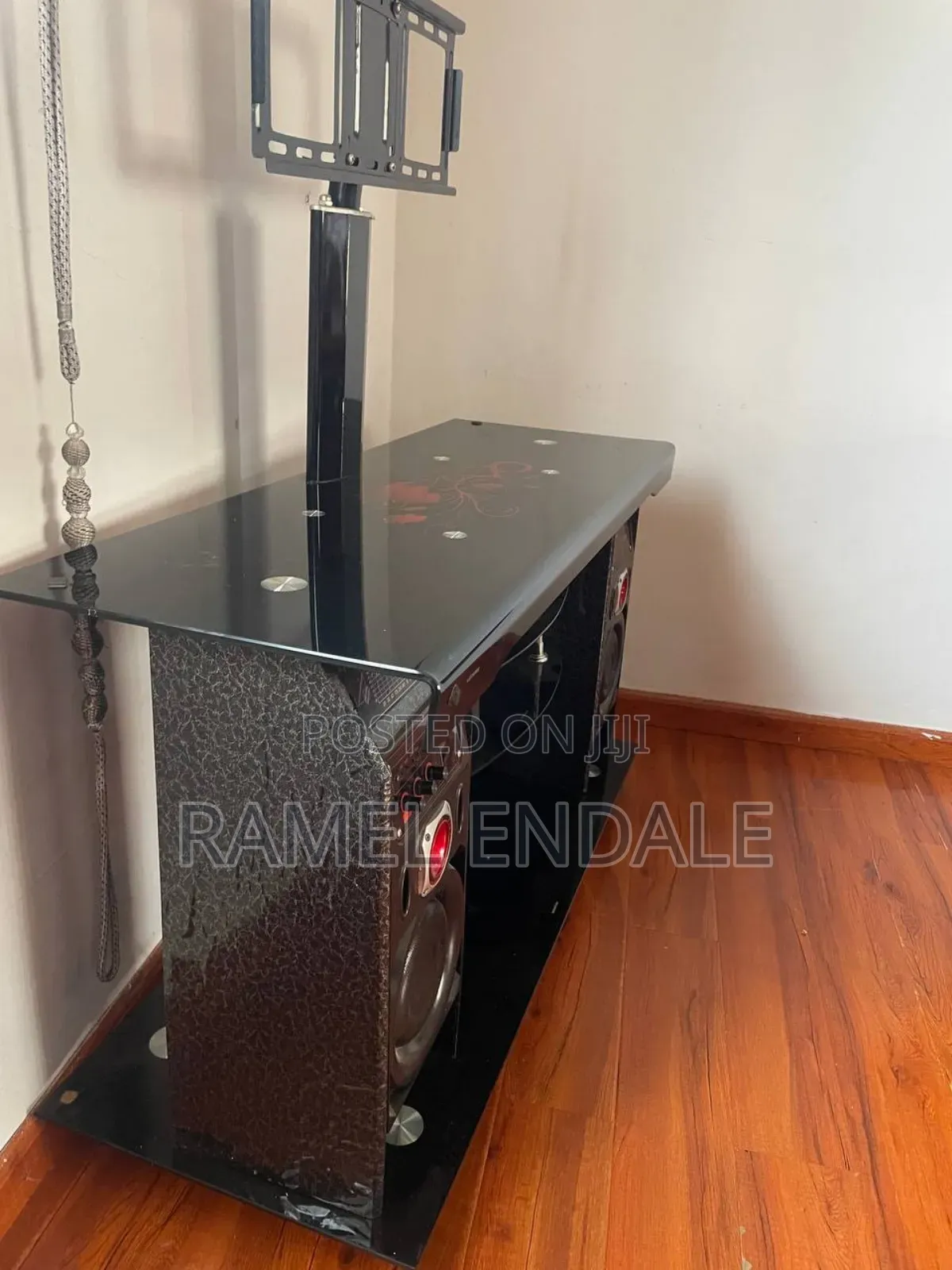 Tv Stand With Speakers