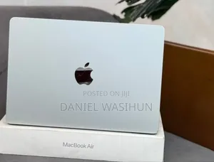 New Laptop Apple MacBook Air 16GB Apple M4 SSD 256GB