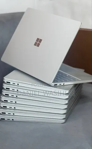 New Laptop Microsoft Surface 16GB Intel Core i5 SSD 256GB