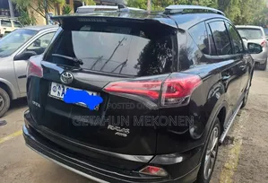 Toyota RAV4 2018 Burgundy