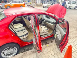 Toyota Yaris 1.5 2009 Red