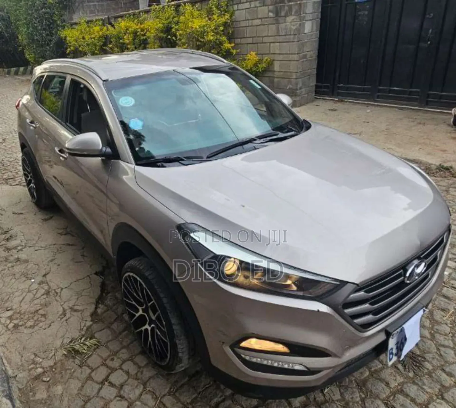 Hyundai Tucson 2018 Gold