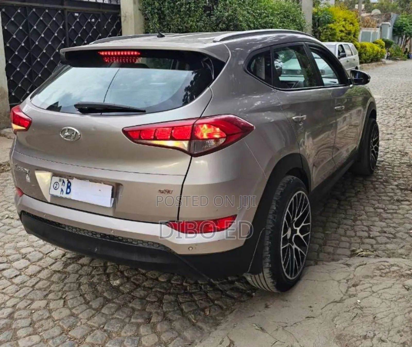 Hyundai Tucson 2018 Gold