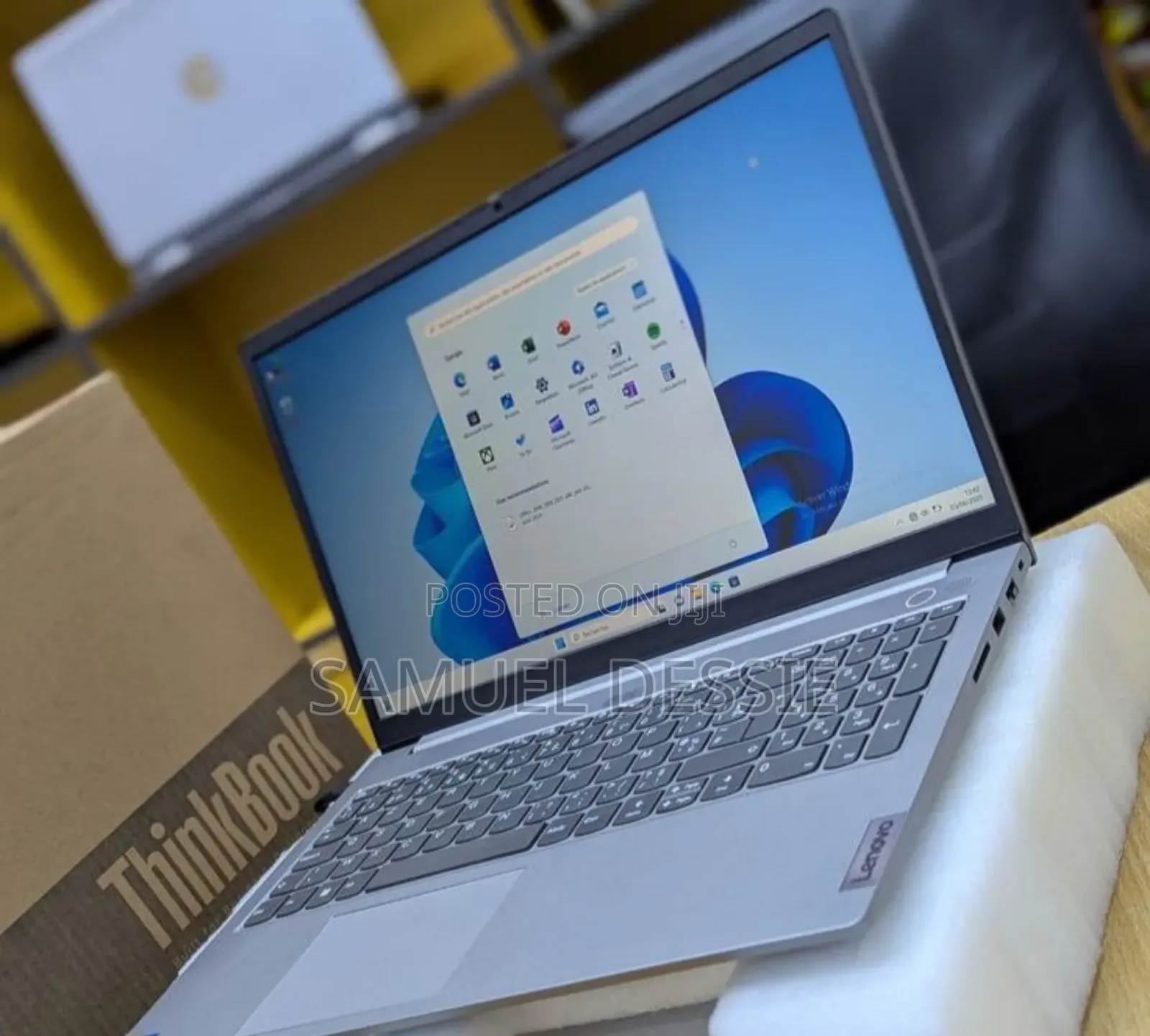 New Laptop Lenovo Ideapad 3 16GB Intel Core i5 SSD 512GB