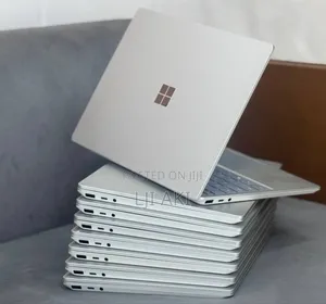 New Laptop Microsoft Surface 16GB Intel Core i5 SSD 256GB