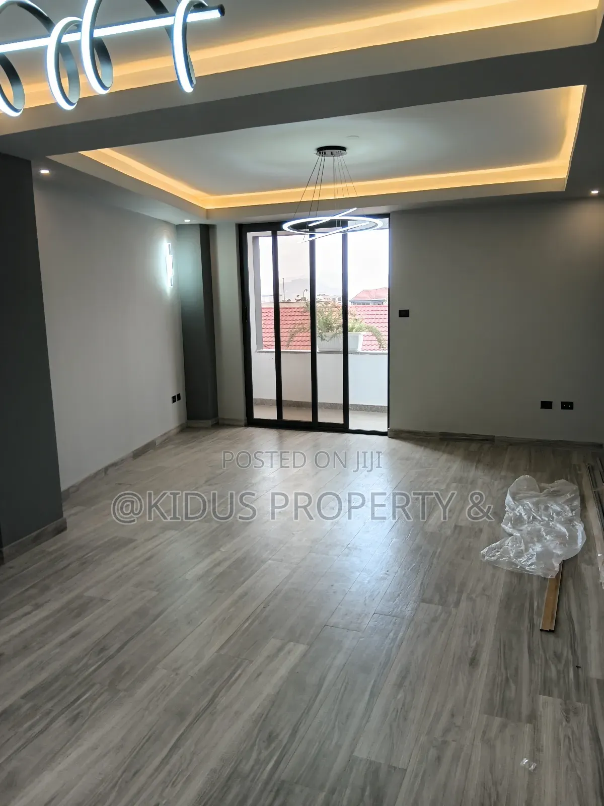 3bdrm Apartment in Lafto Mall (Adot), Lideta for rent