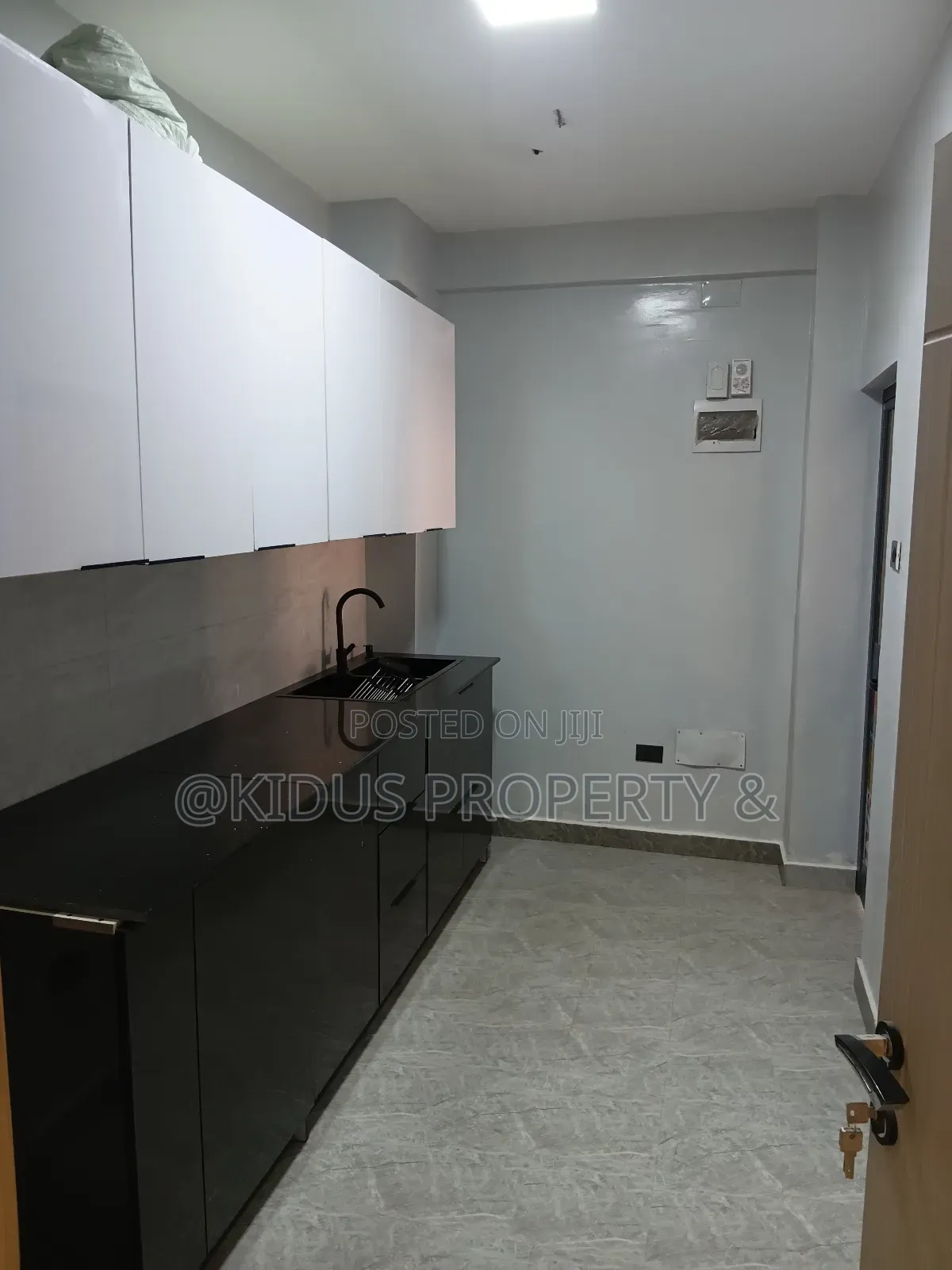 3bdrm Apartment in Lafto Mall (Adot), Lideta for rent