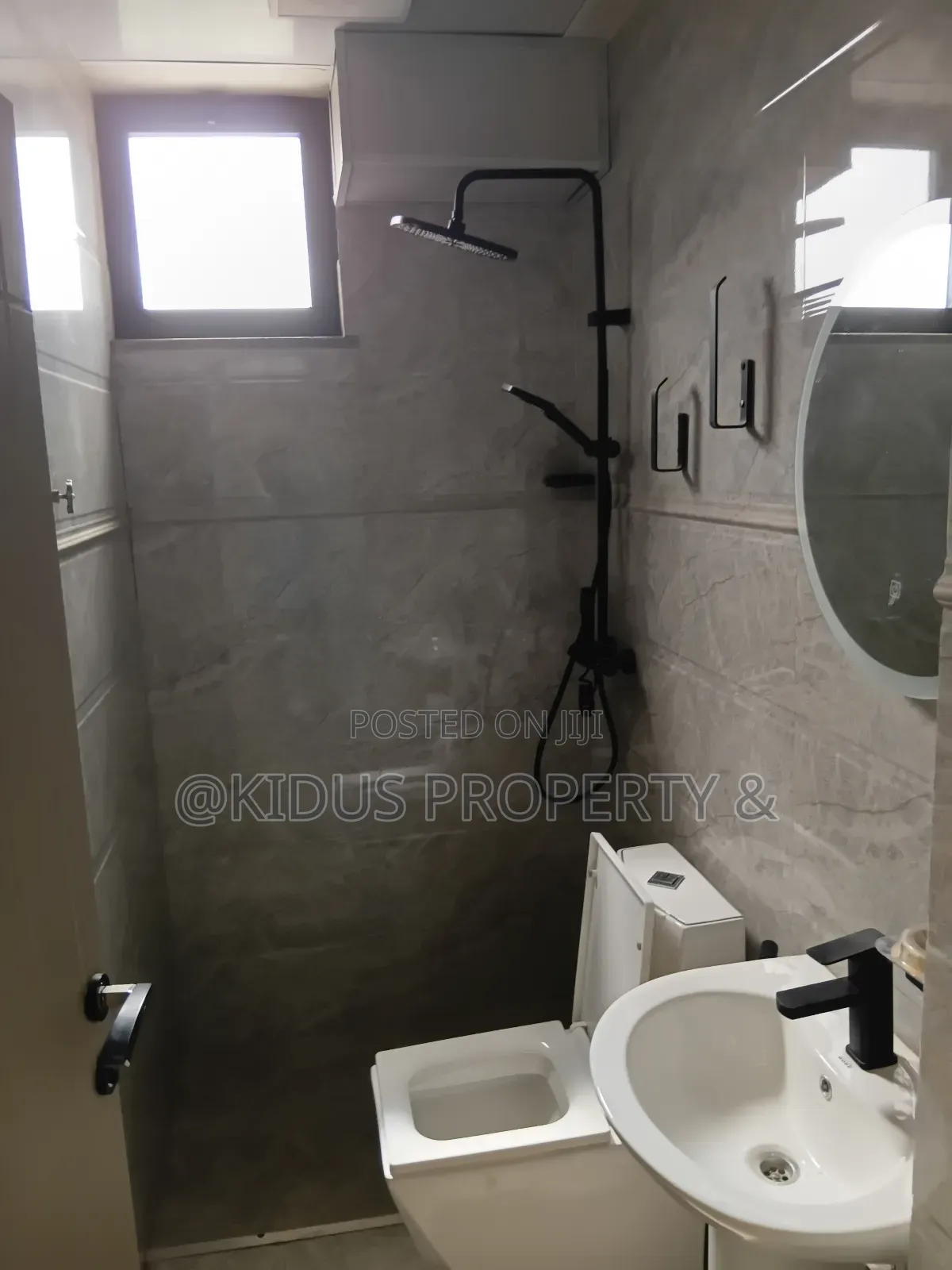 3bdrm Apartment in Lafto Mall (Adot), Lideta for rent