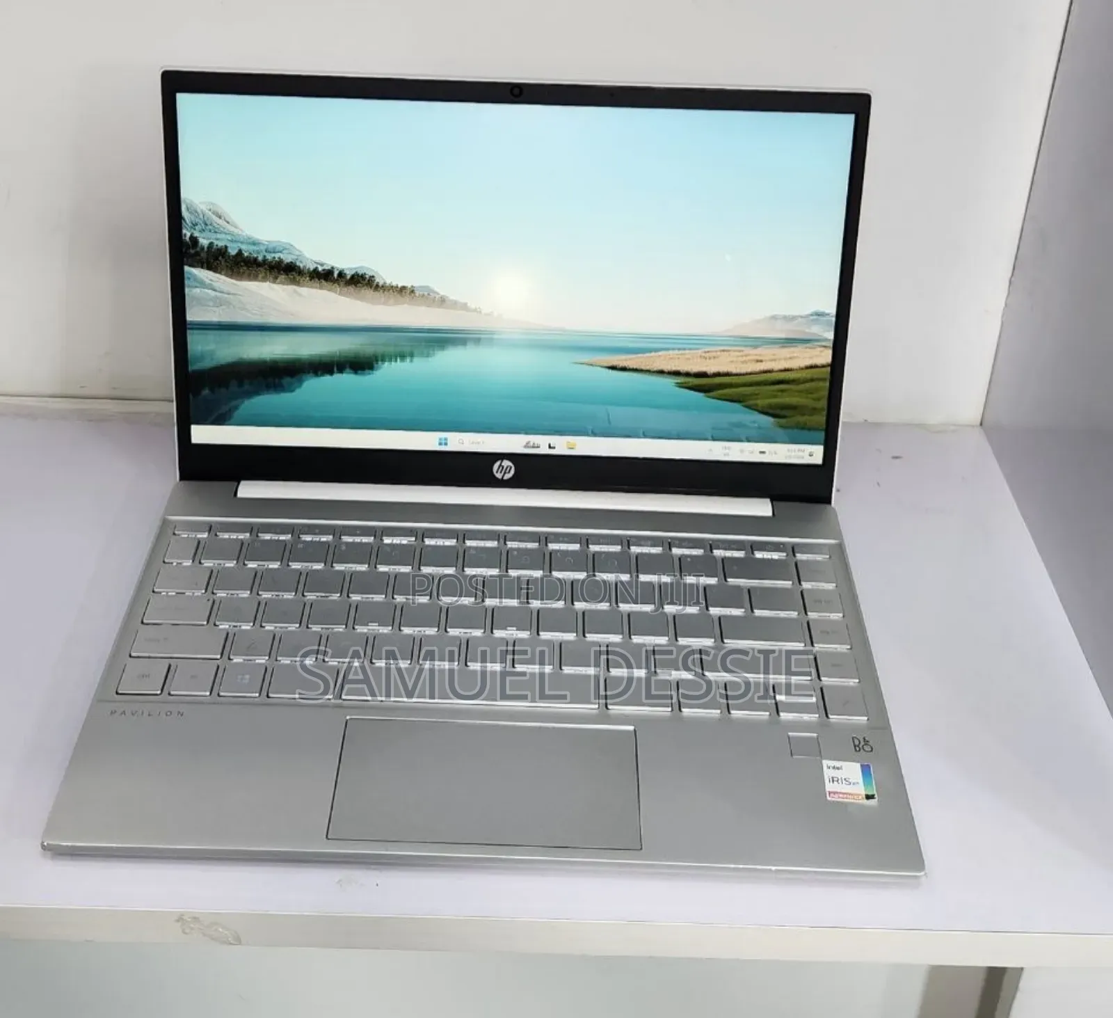 New Laptop HP Pavilion 13 16GB Intel Core i5 SSD 512GB