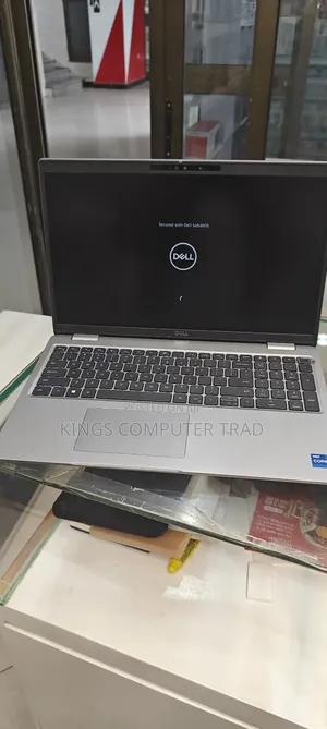 New Laptop Dell Precision 5540 8GB Intel Core i7 SSD 256GB