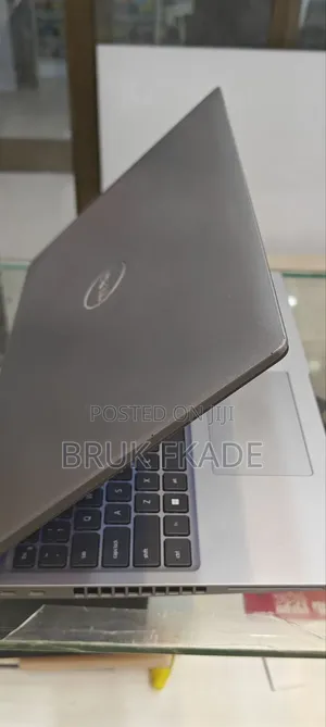 New Laptop Dell Latitude 5540 8GB Intel Core i7 SSD 256GB