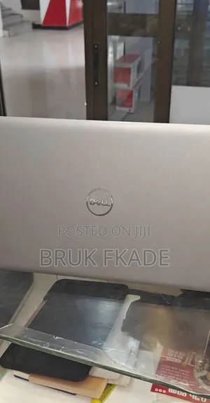 New Laptop Dell Latitude 5540 8GB Intel Core i7 SSD 256GB