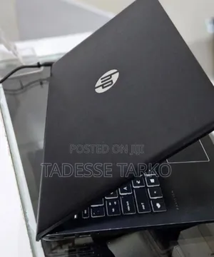 New Laptop HP Pavilion 15 8GB Intel Core i7 SSD 256GB