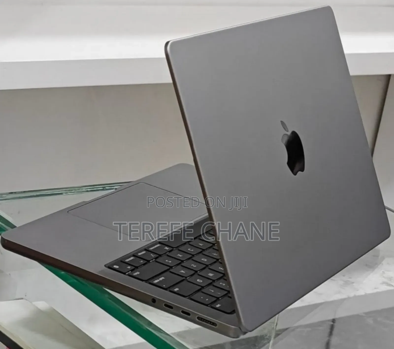New Laptop Apple MacBook Pro 2023 M3 14-inch 8GB Apple M3 SSD 512GB