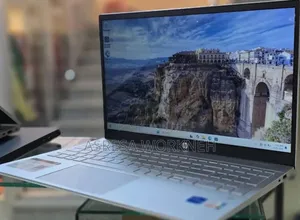 New Laptop HP Pavilion 15 8GB Intel Core i5 SSD 512GB