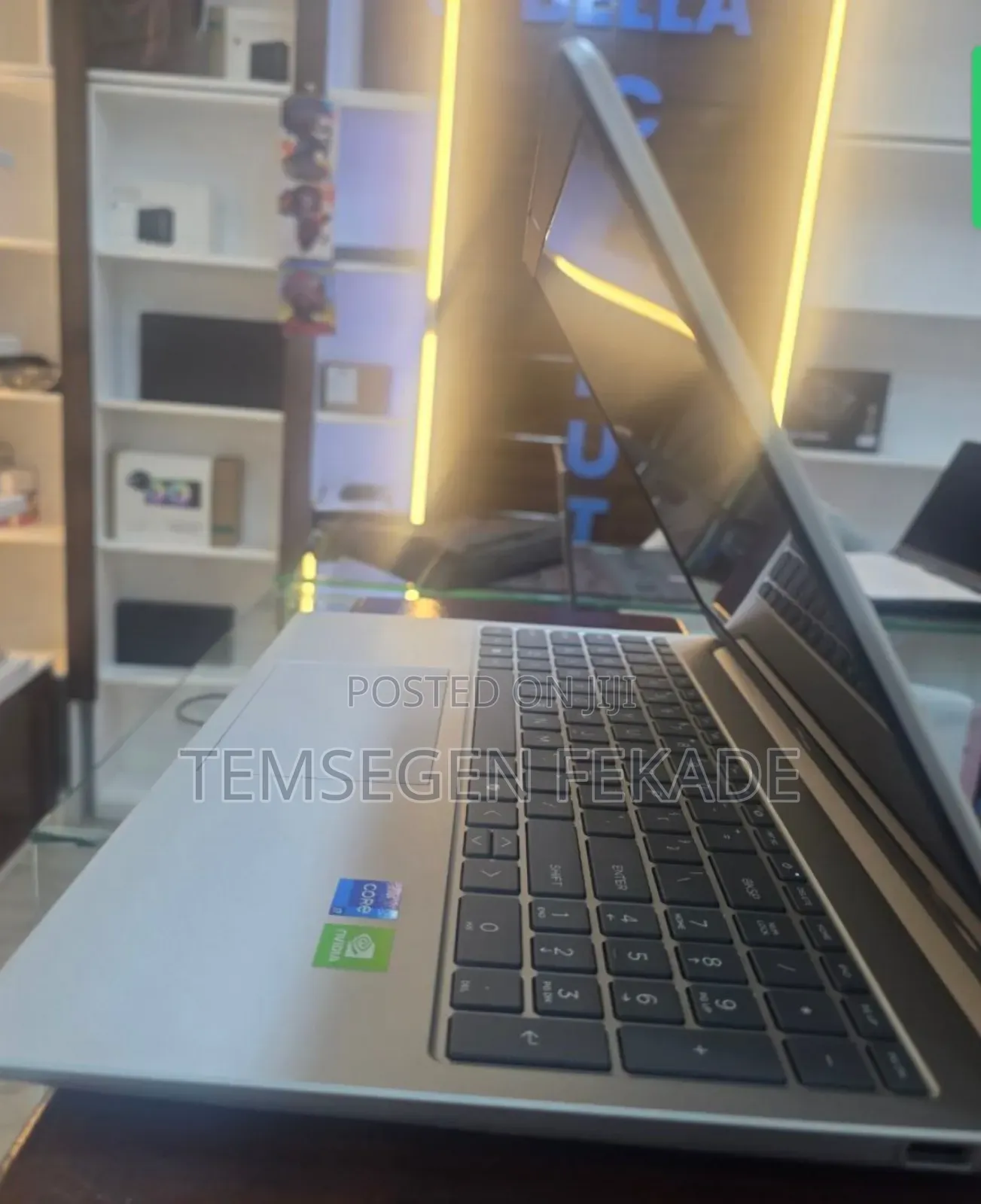 New Laptop HP Stream Notebook 8GB Intel Core i7 SSD 512GB