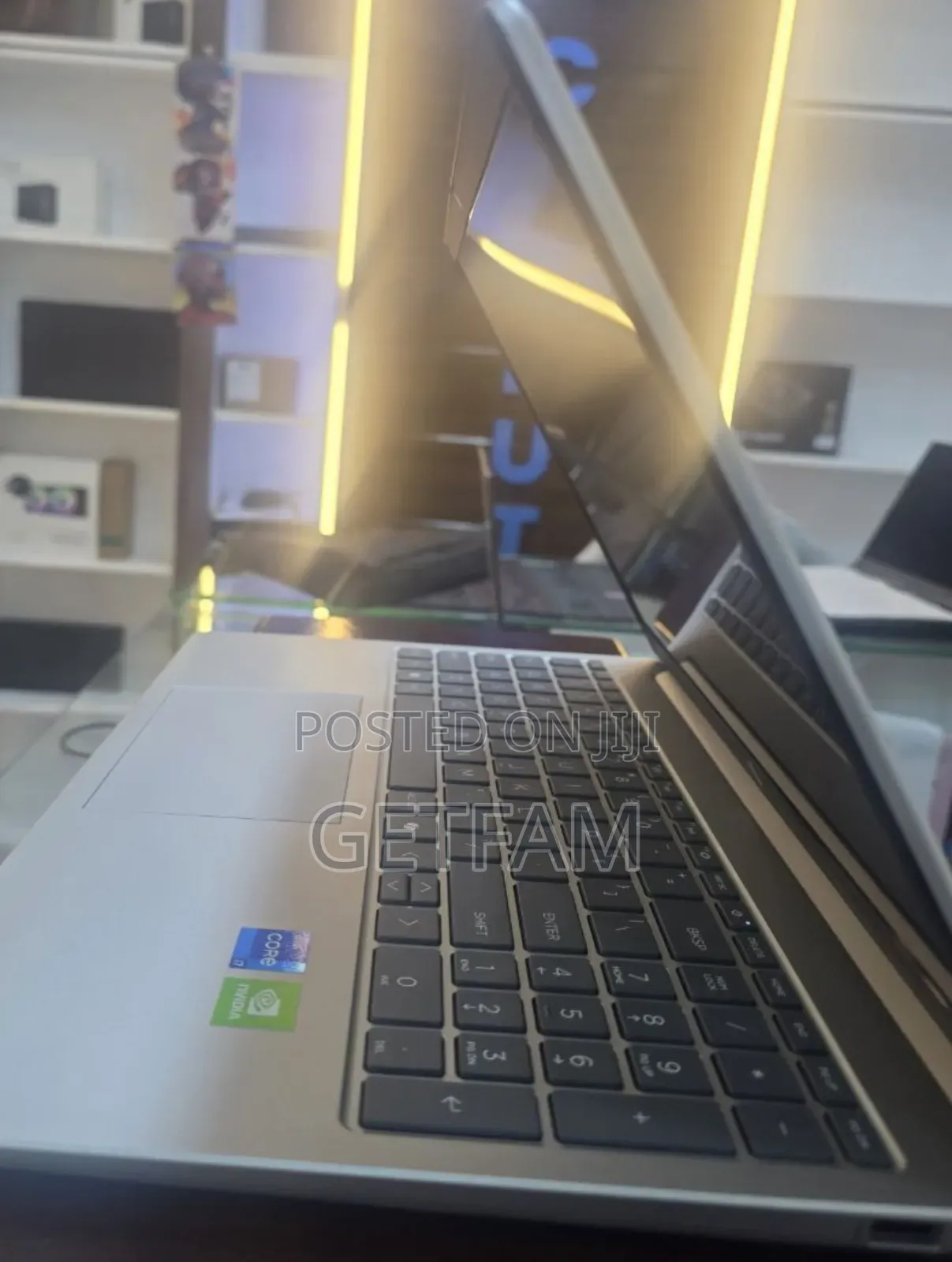 New Laptop HP Stream Notebook 8GB Intel Core i7 SSD 512GB
