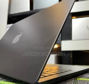 New Laptop Apple MacBook 48GB SSD 512GB