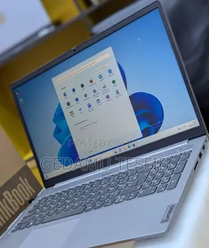 New Laptop Lenovo 16GB Intel Core i5 SSD 512GB
