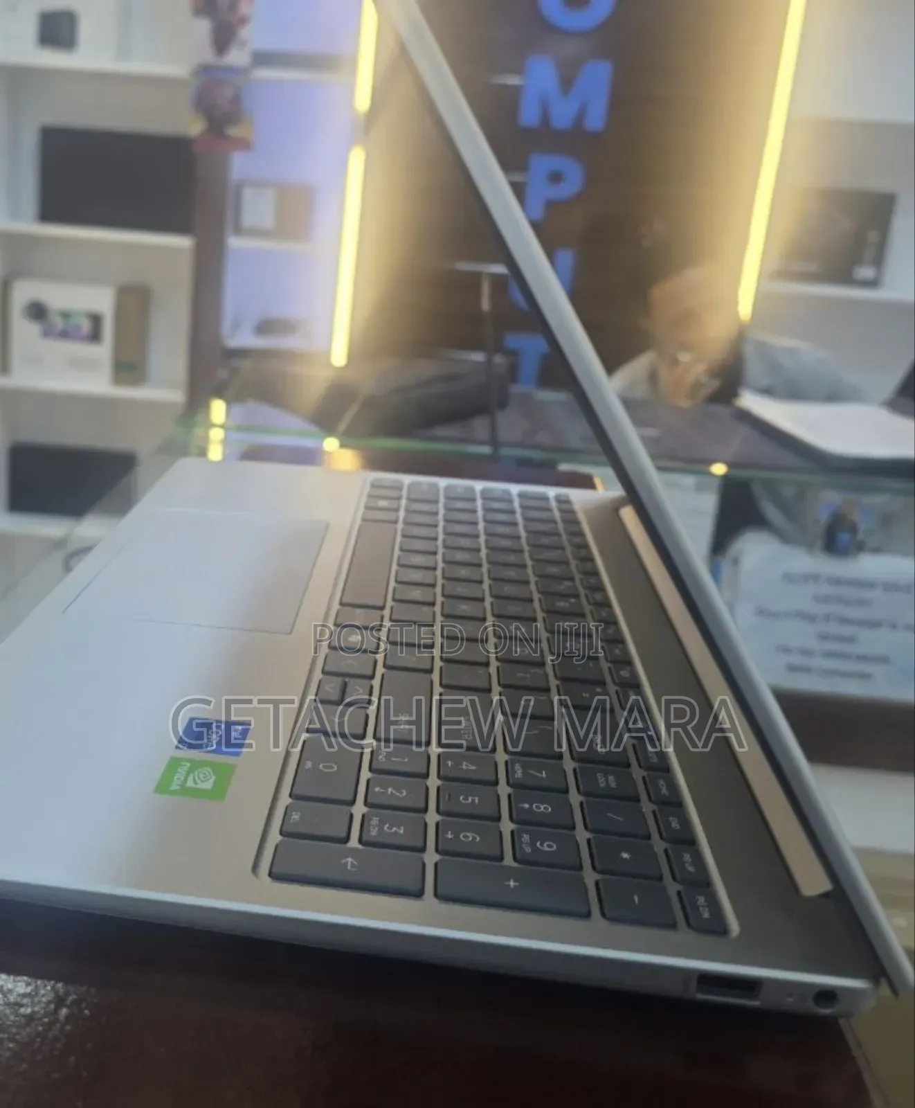 New Laptop HP Stream Notebook 8GB Intel Core i7 SSD 512GB
