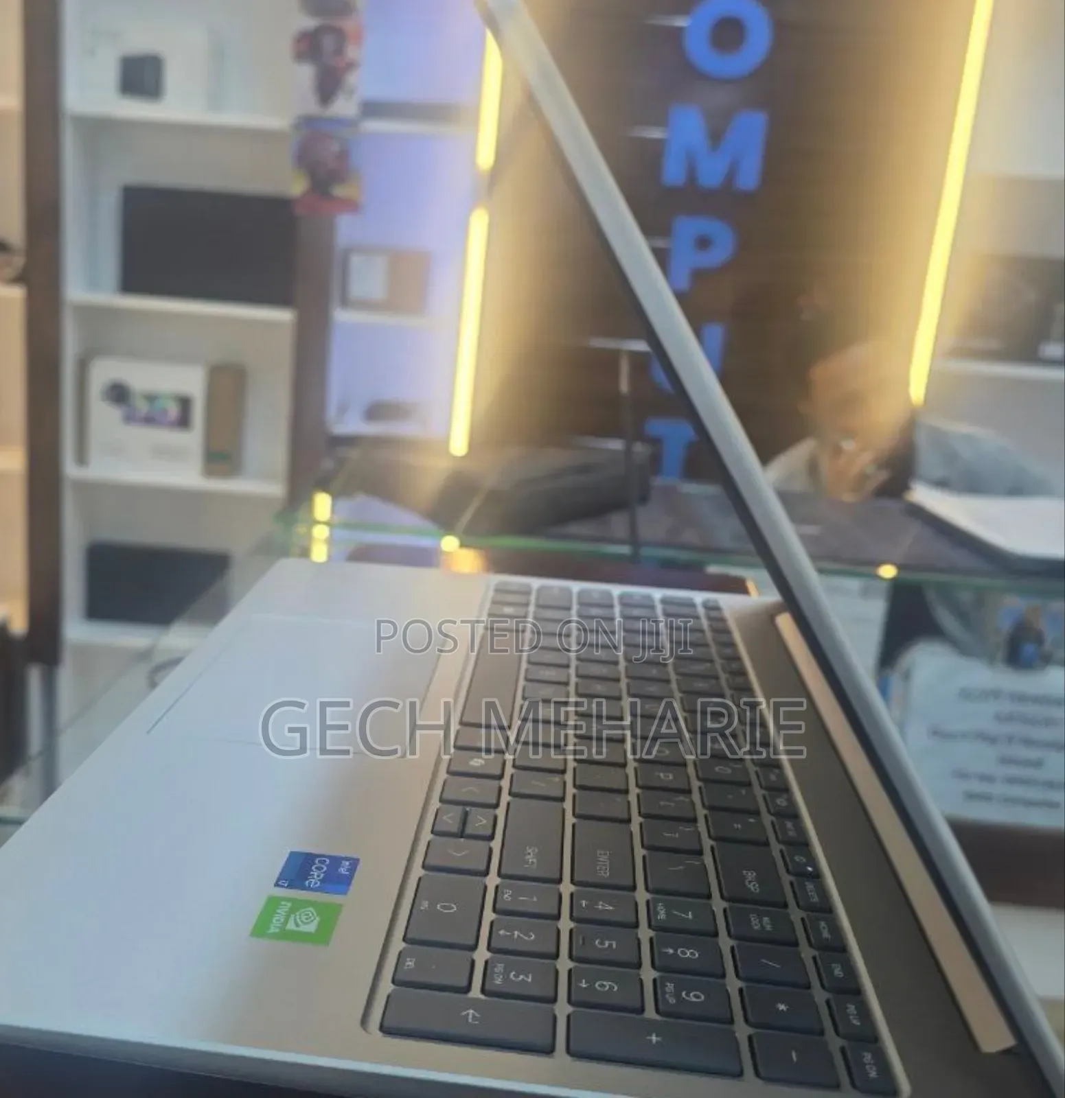 New Laptop HP Stream Notebook 8GB Intel Core i7 SSD 512GB