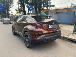 Toyota C-HR 2017 Brown