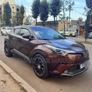 Toyota C-HR 2017 Brown